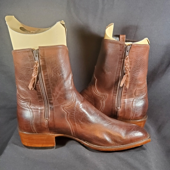 NWT'S Lucchese Classics Handmade Cowboy Boots - Picture 5 of 11